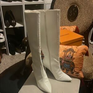 INC International Concepts White Heeled Boots Modern Silhouette